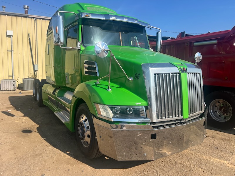2017 WESTERN STAR 5700xe